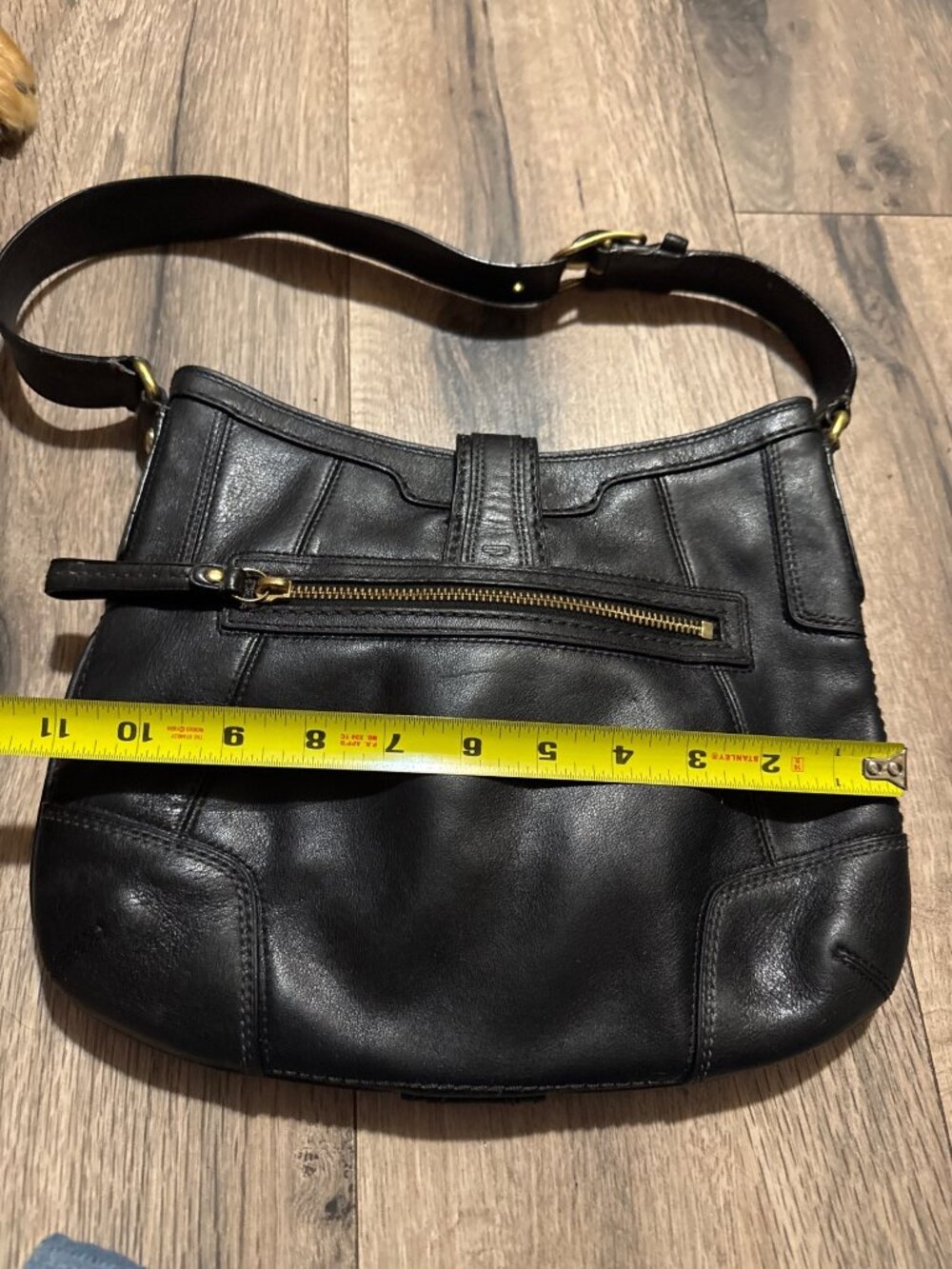 Vintage Coach Hamptons Black Leather Hobo Bag With Brass Clasp & Adjustable Stra - Picture 9 of 16